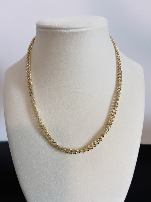 Smaller chain link chain style