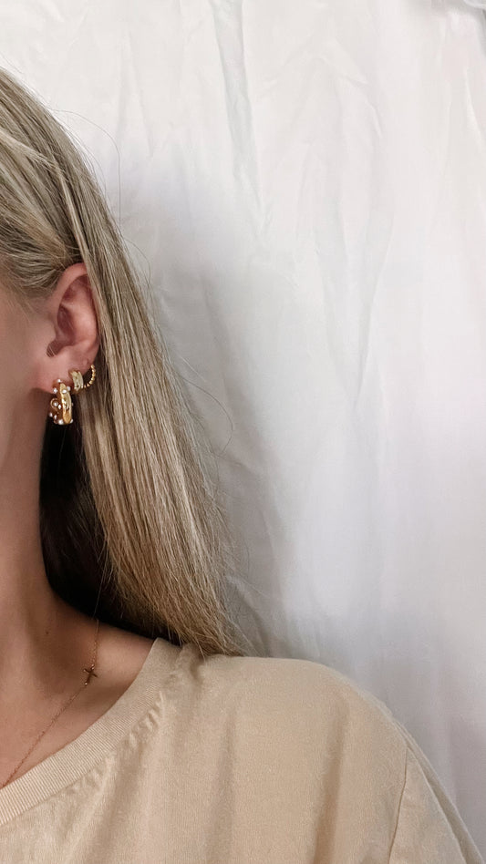 Pearl and cz gold hoops