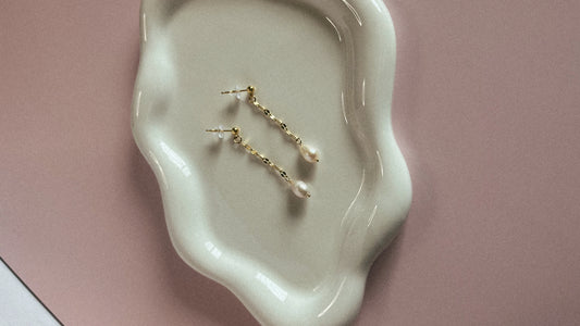 Chain pearl drops